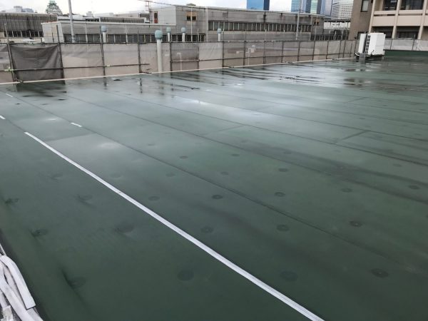 【大阪市某所】屋上にて塩化ﾋﾞﾆｰﾙｼｰﾄを用いた防水工事を行いました。